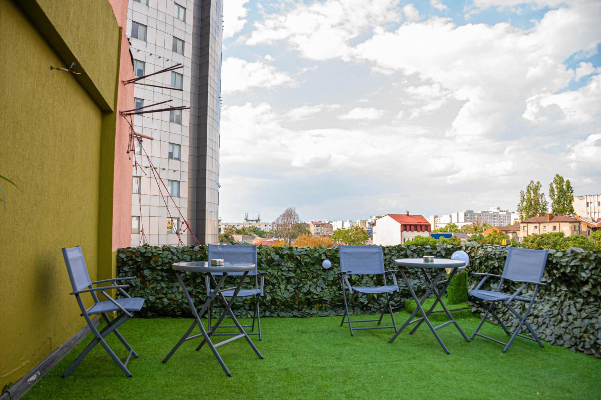 Occidental Wise Transit Hotel Bucarest Exterior foto